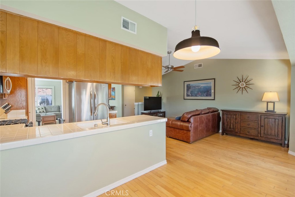 27864 Wakefield Road Castaic, CA 91384 - Photo 13 of 28