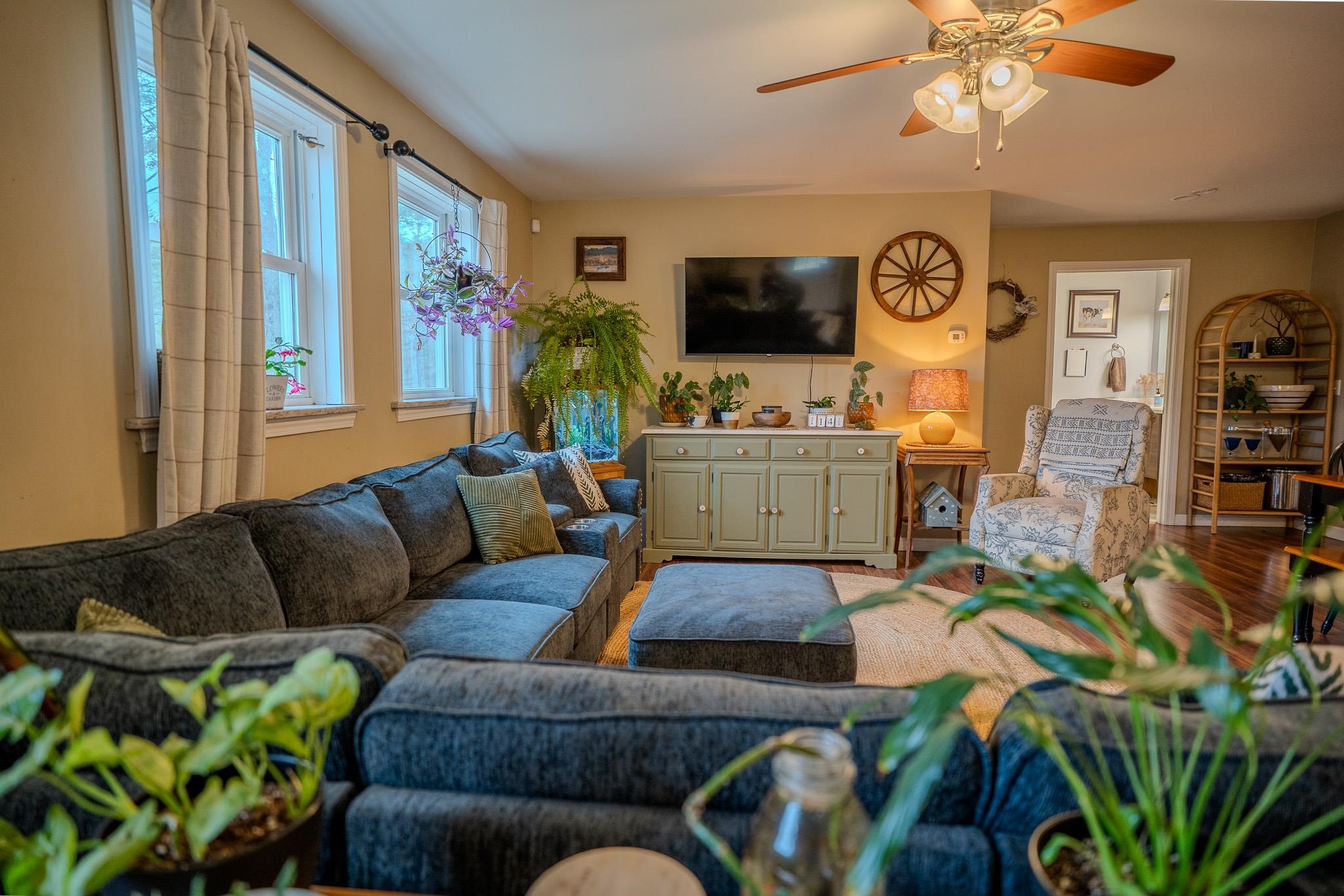 381 Lackey Hill Road St. Johnsbury, VT 05819 - Photo 6 of 44