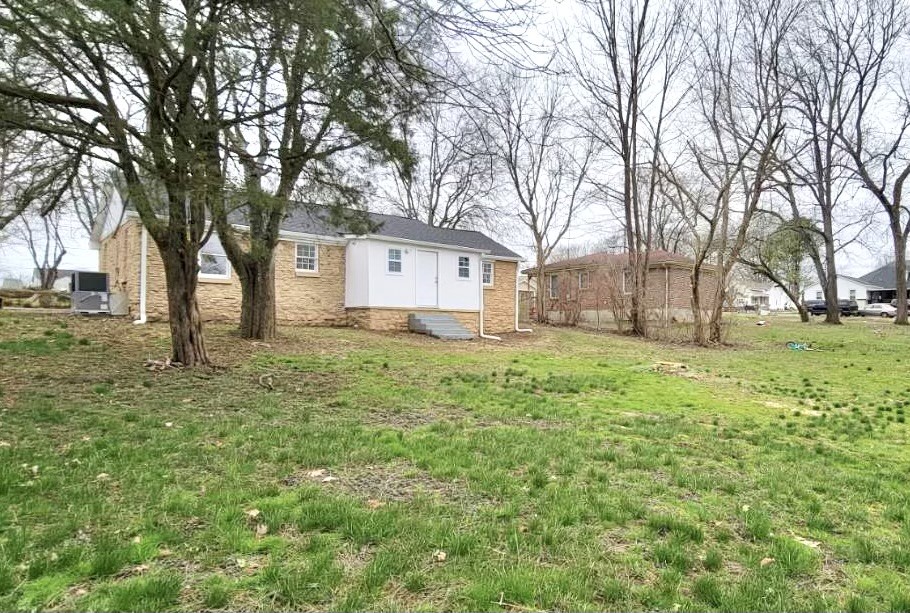 706 Pace Street Gallatin, TN 37066 - Photo 20 of 20 a house view with backyard space