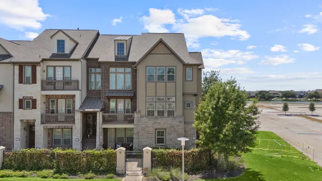 $3,200 | 9679 Towne Lake Parkway, Cypress, TX 77433