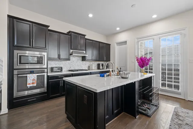 $3,200 | 9679 Towne Lake Parkway, Cypress, TX 77433