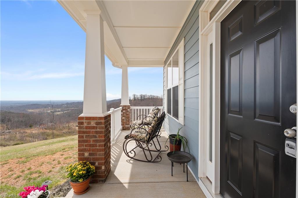 282 Howell Road Pilot Mountain, NC 27041 - Photo 7 of 50