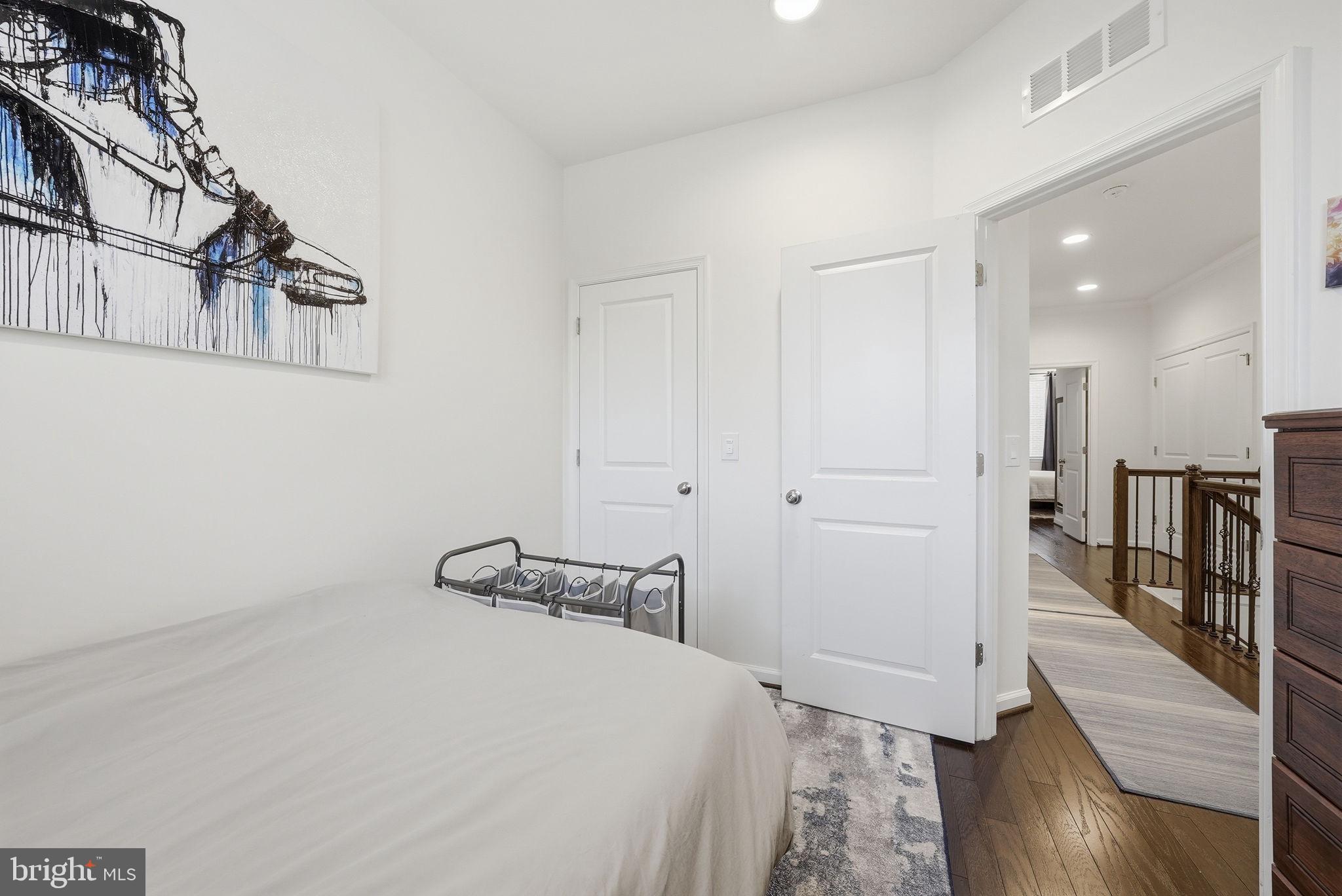 9146 Power House Road Lorton, VA 22079 - Photo 34 of 60 Secondary bedroom alt view