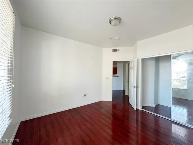 $1,375 | 4400 South Jones Boulevard, Unit 1049, Las Vegas, NV 89103
