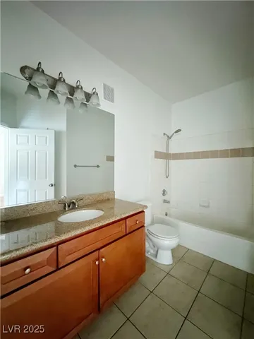 $1,375 | 4400 South Jones Boulevard, Unit 1049, Las Vegas, NV 89103