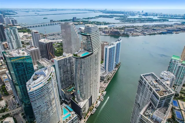$5,195,000 | 300 Biscayne Blvd Way, Unit 3404, Miami, FL 33131