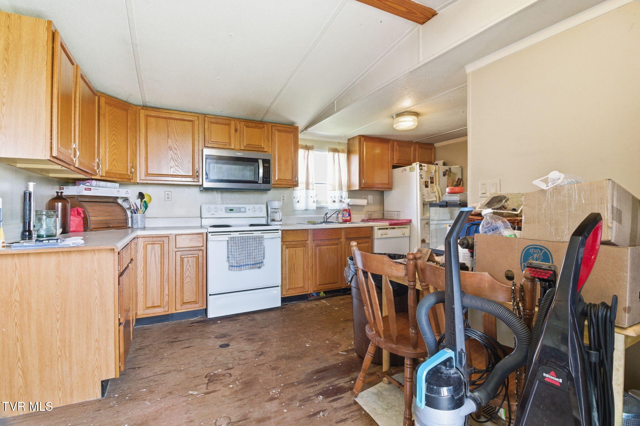 660 Mohawk Creek Road Midway, TN 37809 - Photo 7 of 29 1-web-or-mls-DZ3A9872