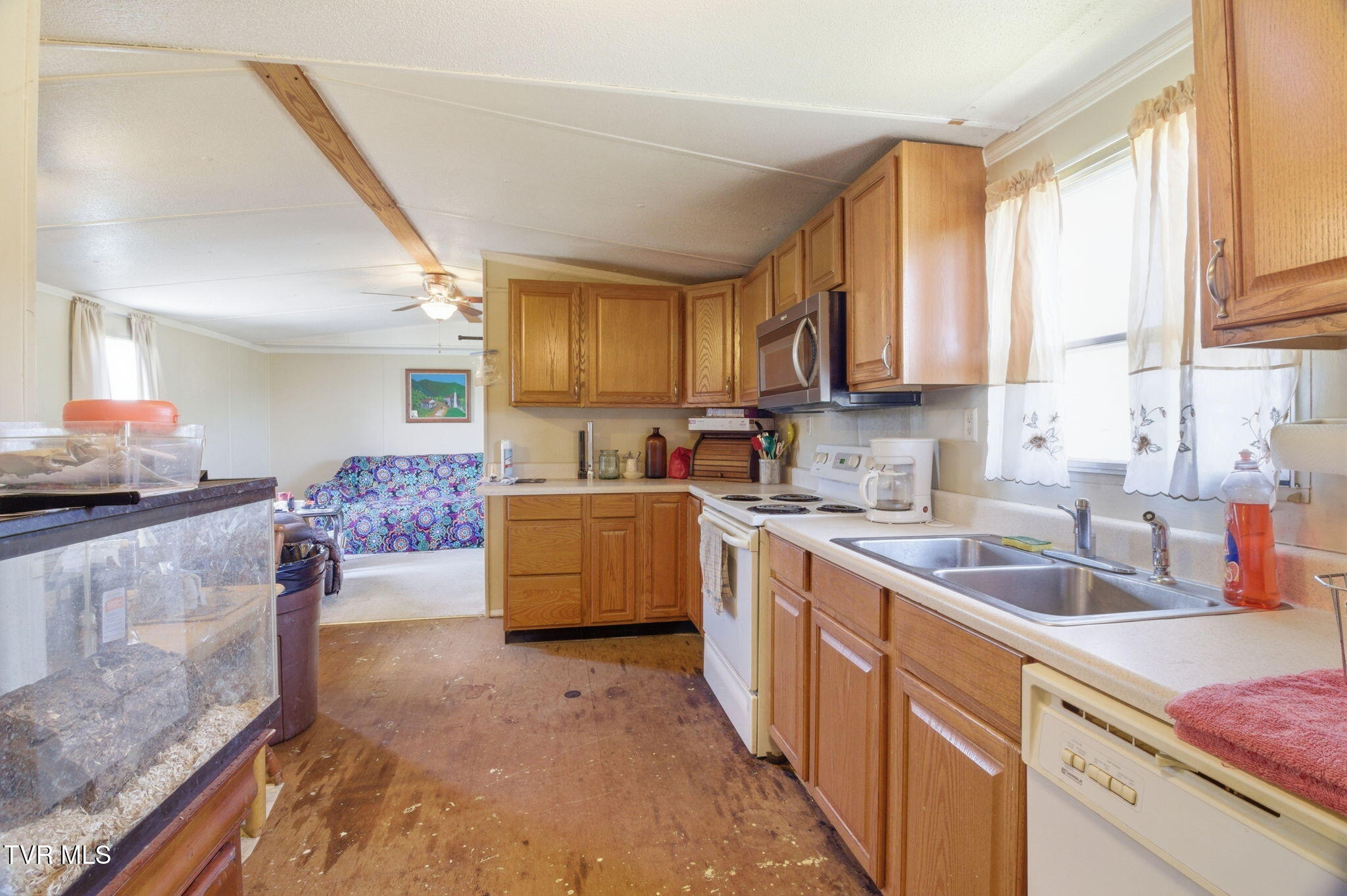 660 Mohawk Creek Road Midway, TN 37809 - Photo 8 of 29 4-web-or-mls-DZ3A9884