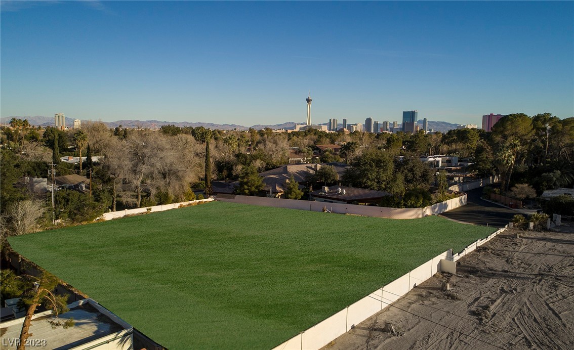 748 Rancho Circle Las Vegas, NV 89107 - Photo 3 of 14