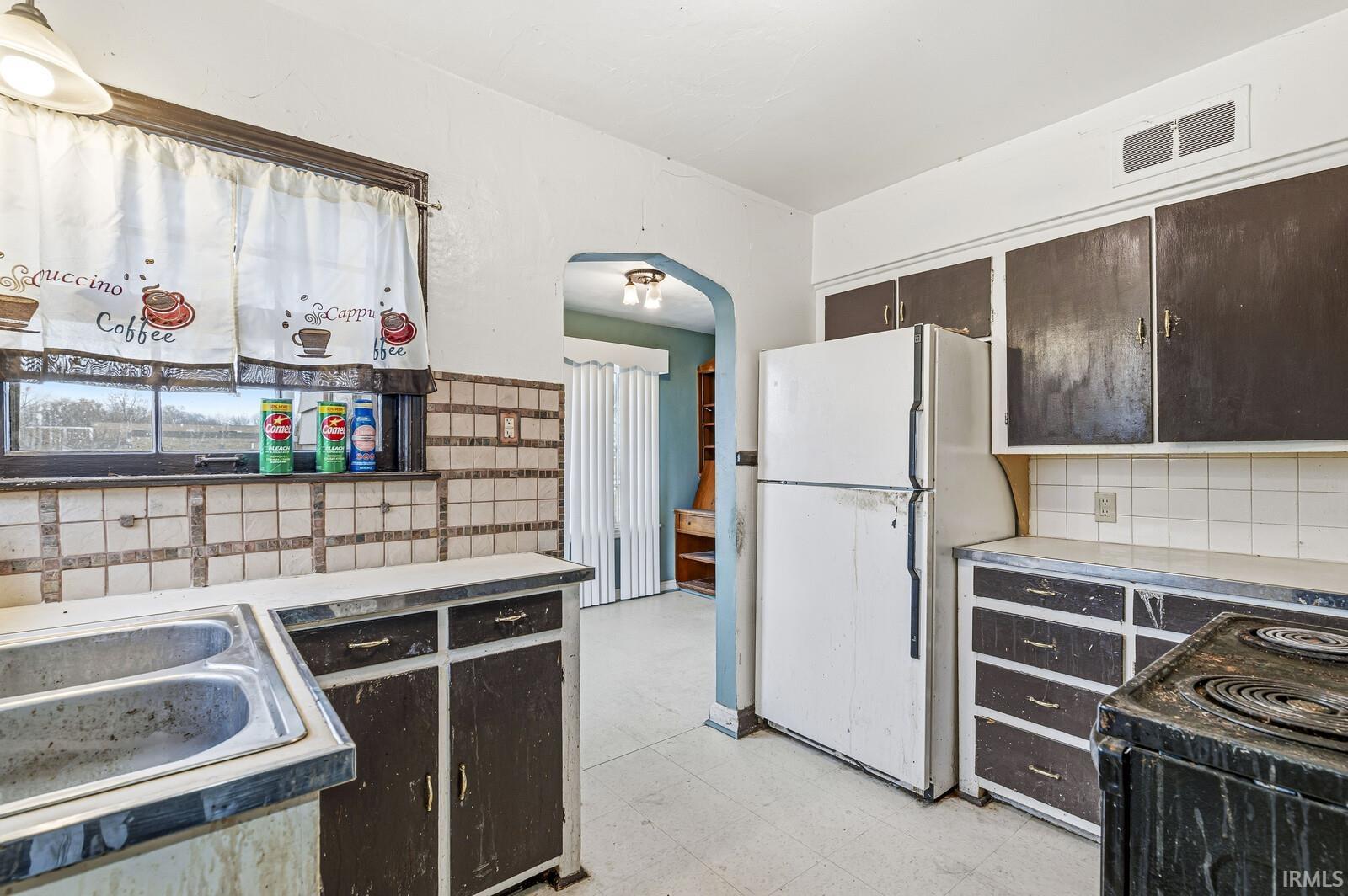 3818 Vistula Road Mishawaka, IN 46544 - Photo 10 of 32 Gallery Image 10