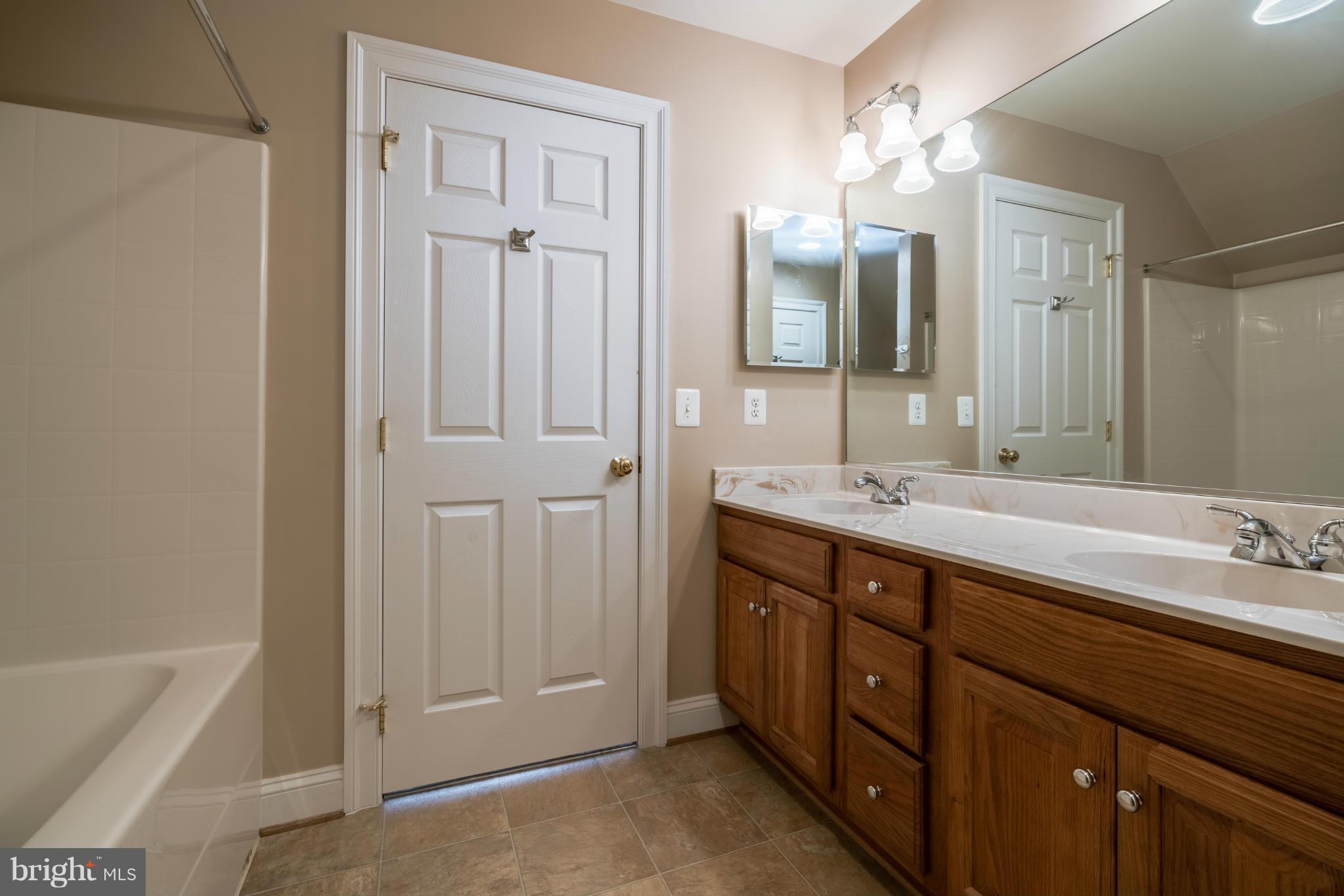 11296 Grovespring Road Culpeper, VA 22701 - Photo 22 of 30 Bath