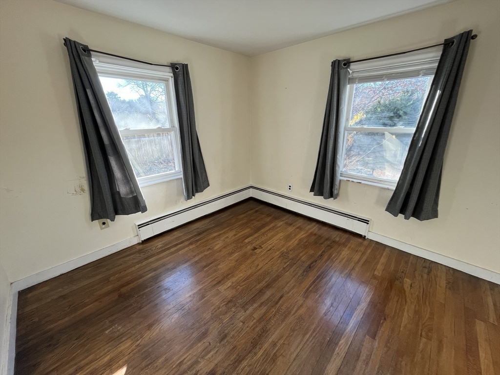 125 Foster Road Tewksbury, MA 01876 - Photo 10 of 30 Gallery Image 10