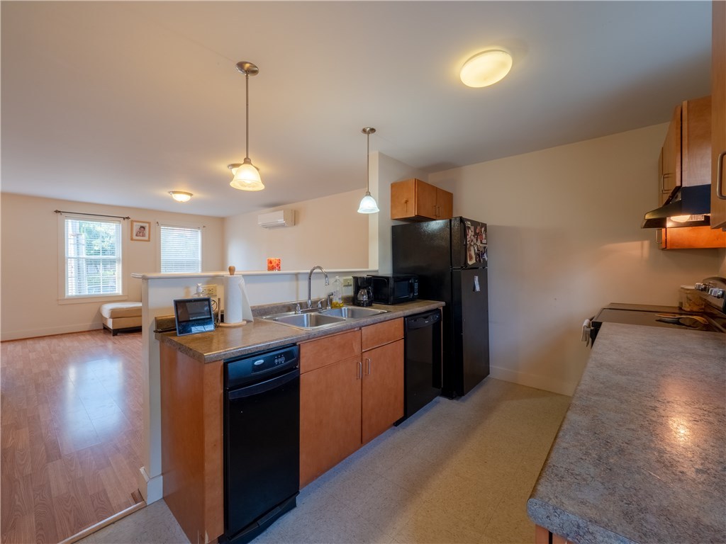 18 Bridgham Street Providence, RI 02907 - Photo 14 of 50