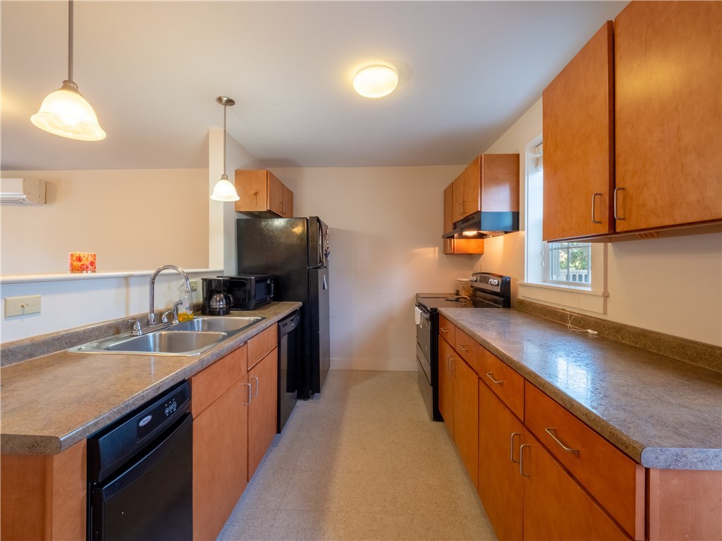 18 Bridgham Street Providence, RI 02907 - Photo 17 of 50