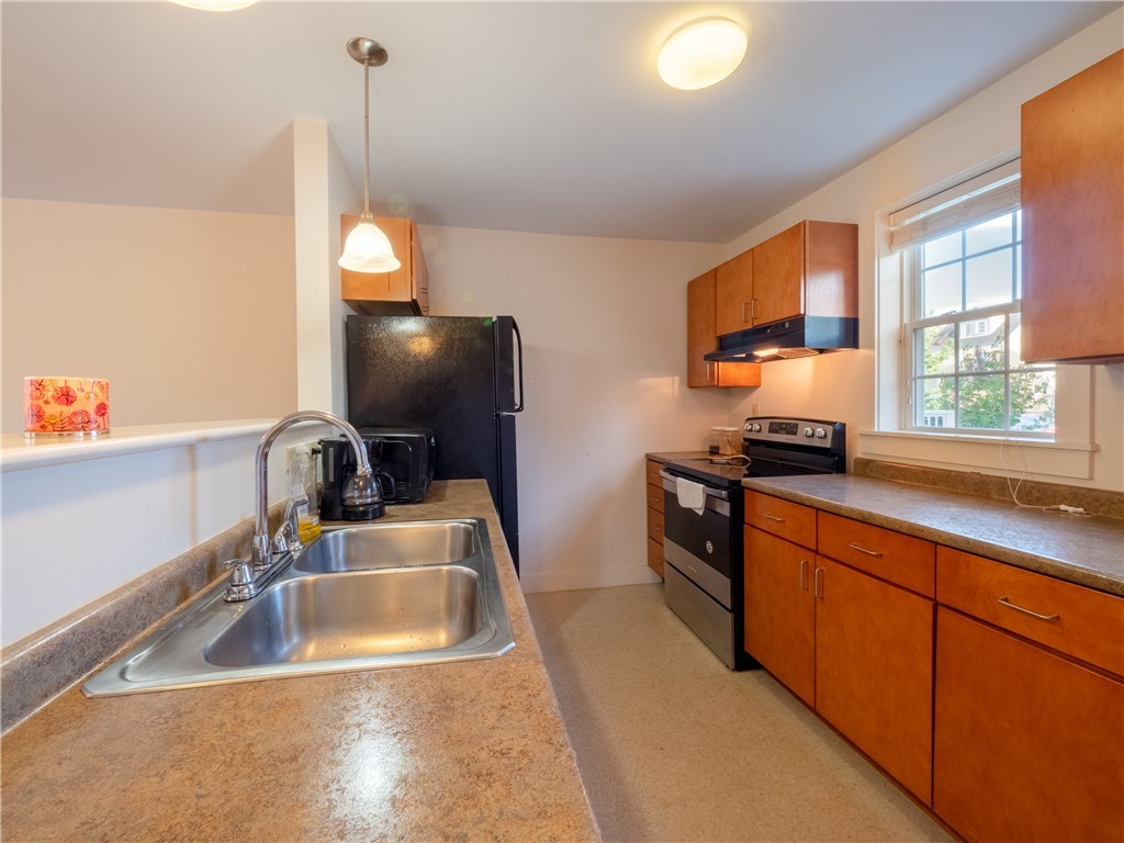 18 Bridgham Street Providence, RI 02907 - Photo 18 of 50