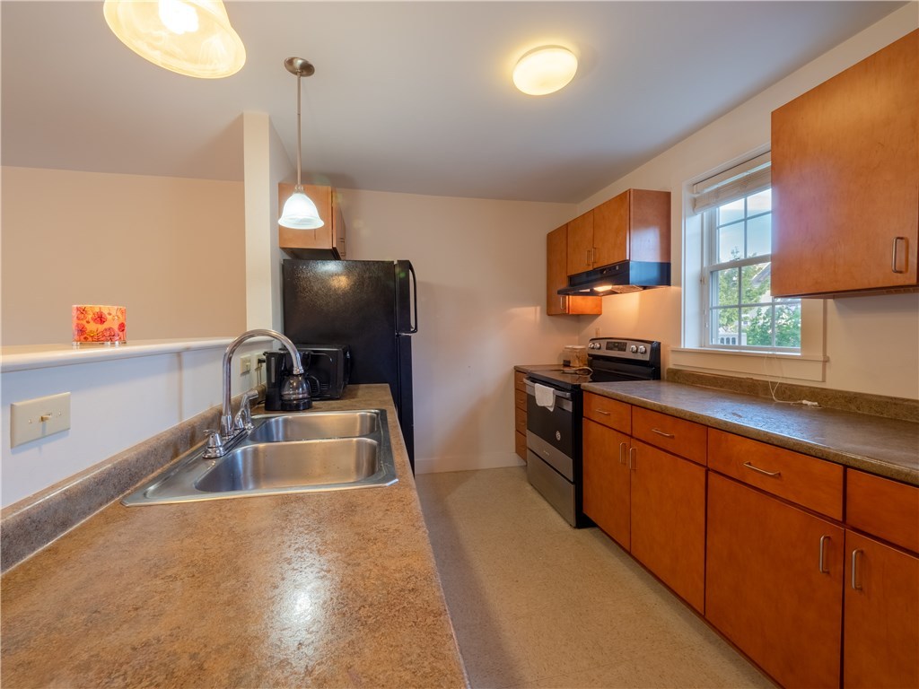 18 Bridgham Street Providence, RI 02907 - Photo 21 of 50