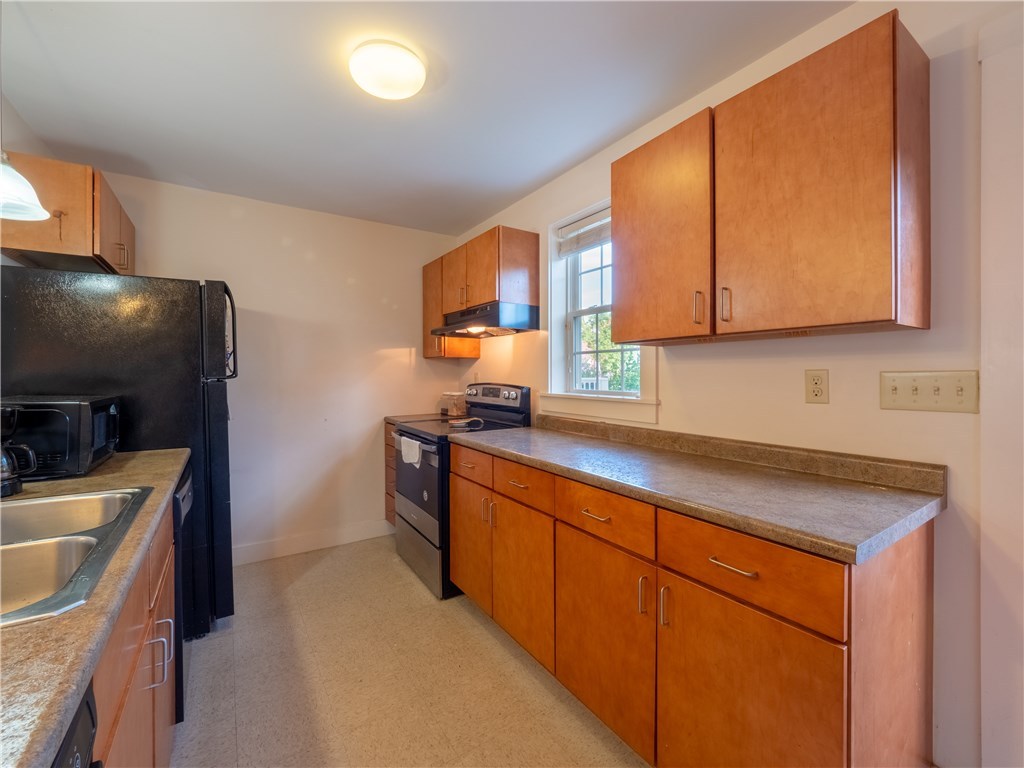 18 Bridgham Street Providence, RI 02907 - Photo 22 of 50