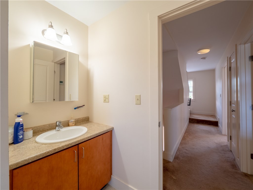 18 Bridgham Street Providence, RI 02907 - Photo 27 of 50