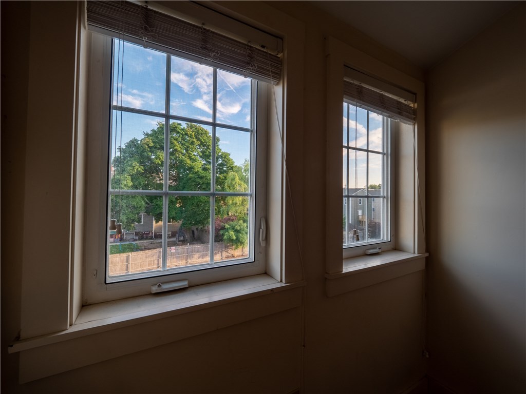 18 Bridgham Street Providence, RI 02907 - Photo 43 of 50