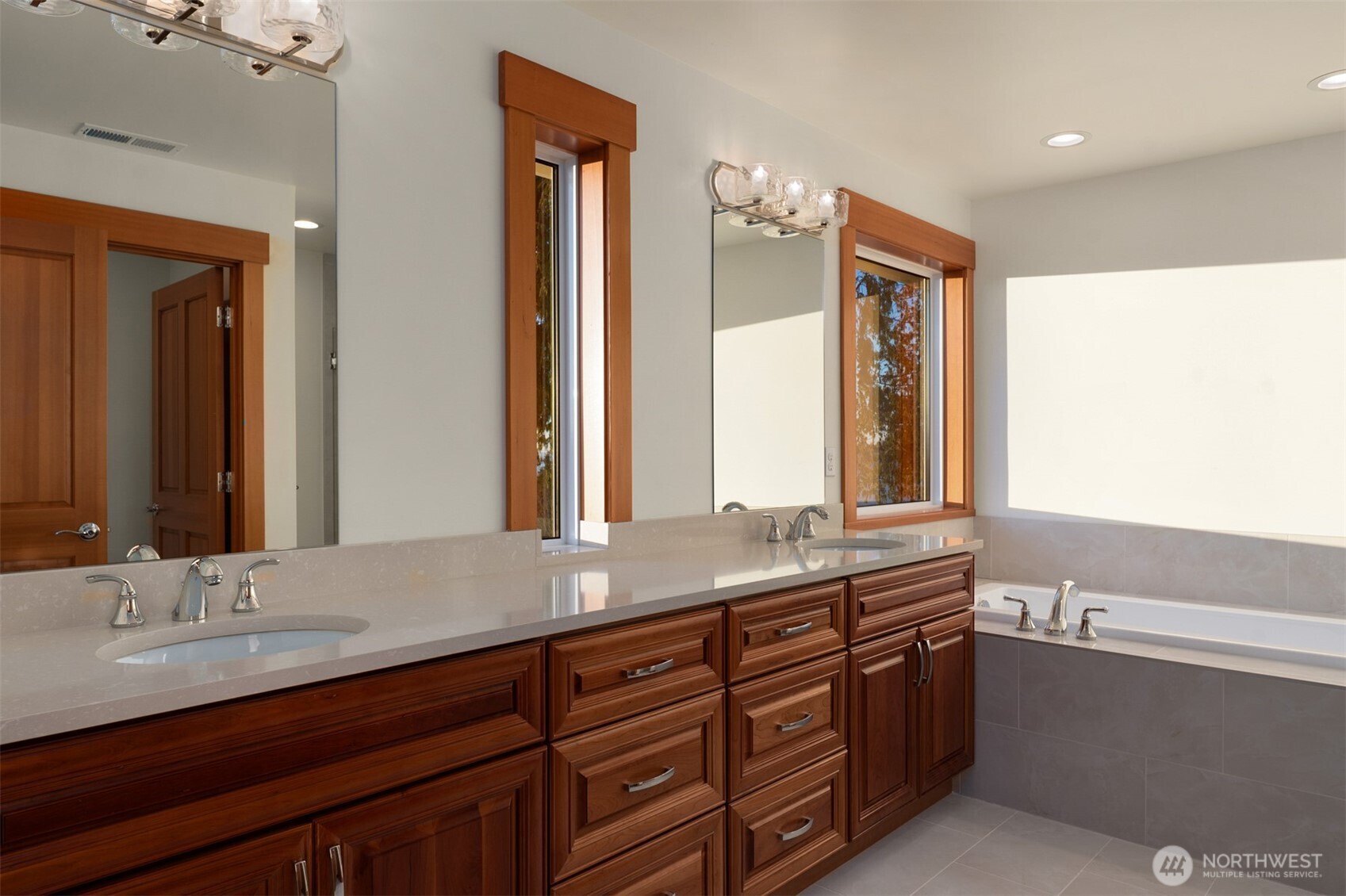 6603 141st Street Southwest Edmonds, WA 98026 - Photo 18 of 24