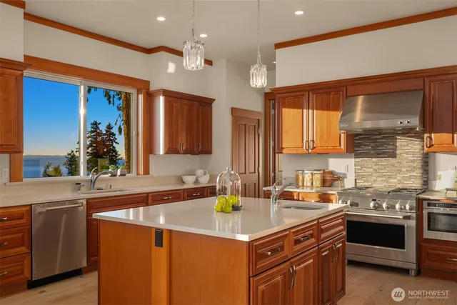 $3,500,000 | 6603 141st Street Southwest, Edmonds, WA 98026