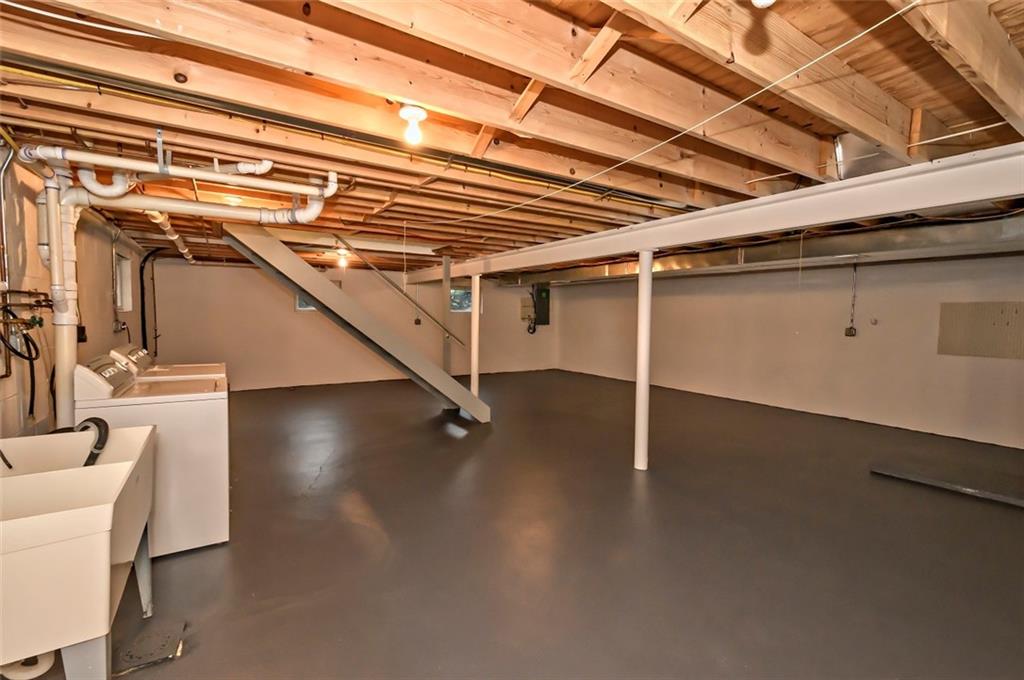 792 Boyce Road Bridgeville, PA 15017 - Photo 22 of 25 Gallery Image 22