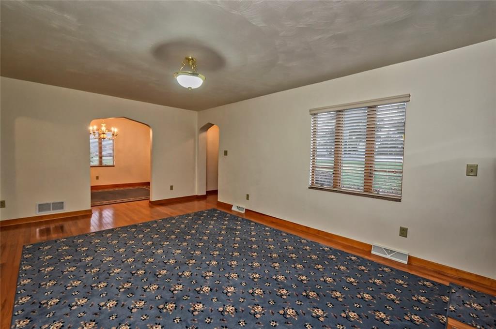792 Boyce Road Bridgeville, PA 15017 - Photo 6 of 25 Gallery Image 6