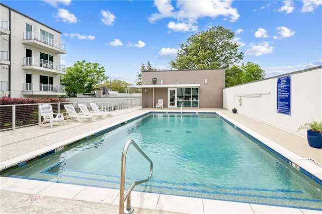 $450,000 | 900 Bartholomew Street, Unit 516, New Orleans, LA 70117