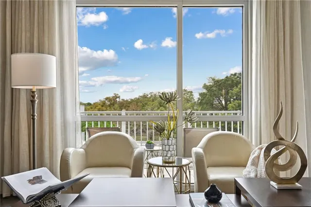 $450,000 | 900 Bartholomew Street, Unit 516, New Orleans, LA 70117