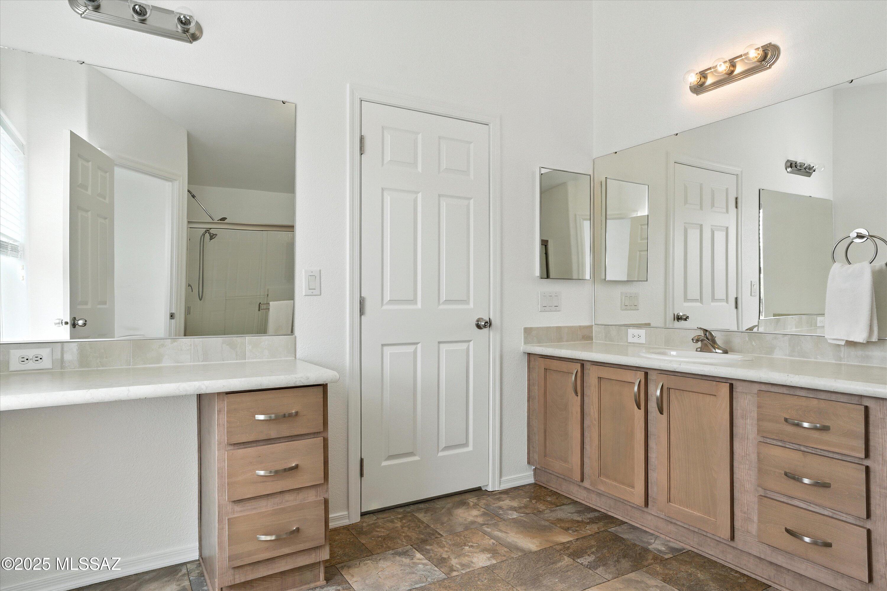 10597 West Mars Road Tucson, AZ 85743 - Photo 12 of 26 Gallery Image 12