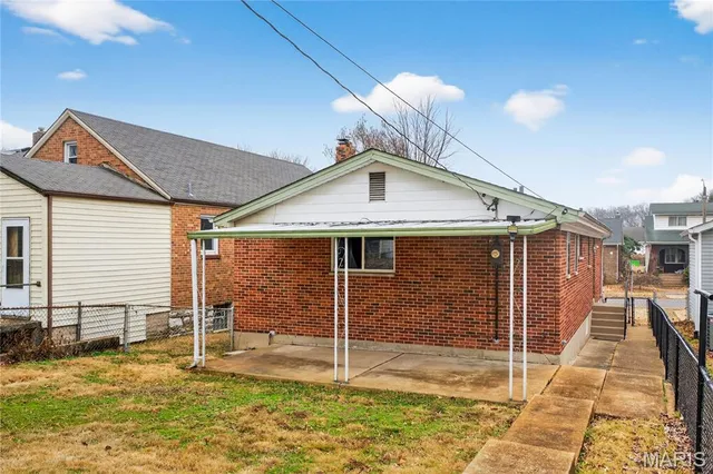$284,900 | 6919 Marquette Avenue, St. Louis, MO 63139