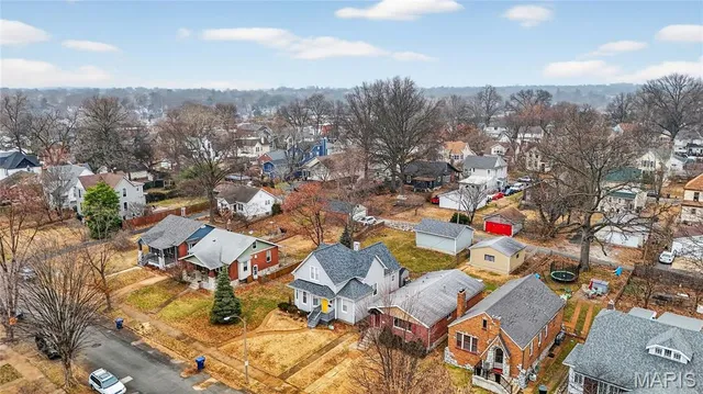 $284,900 | 6919 Marquette Avenue, St. Louis, MO 63139