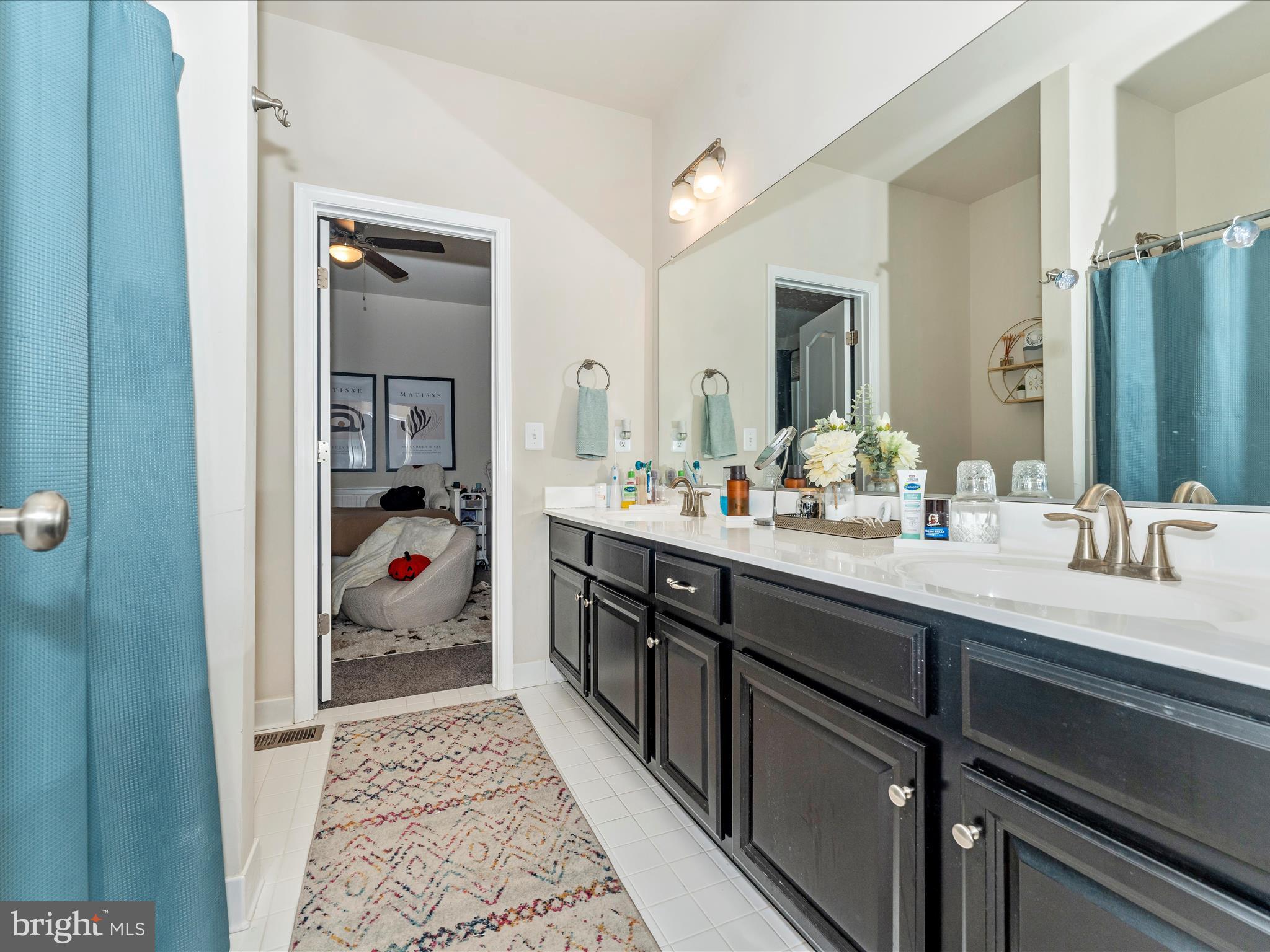 5509 Golden Eagle Road Frederick, MD 21704 - Photo 38 of 79 Jack & Jill Bath