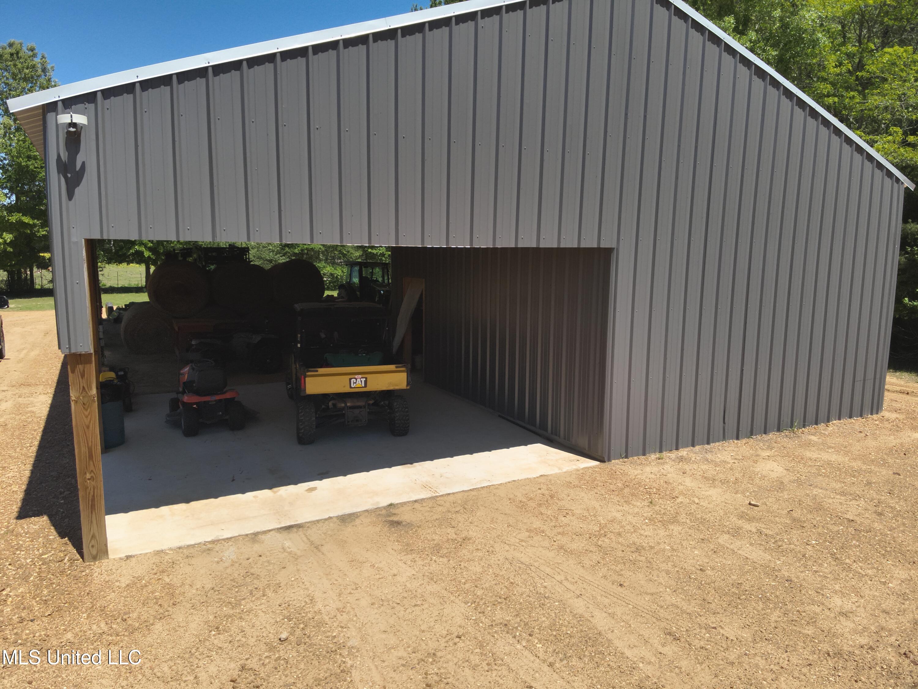8741 Scotland Road Benton, MS 39039 - Photo 21 of 25 DJI_20230417130123_0009_V