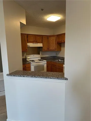 $1,200 | 4404 Lake Vista Drive, Unit B, Metairie, LA 70006