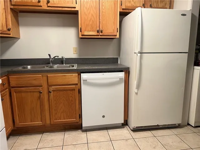 $1,300 | 4404 Lake Vista Drive, Unit B, Metairie, LA 70006