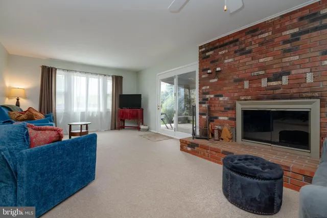 $350,000 | 8600 Saddler Road, Parkville, MD 21234