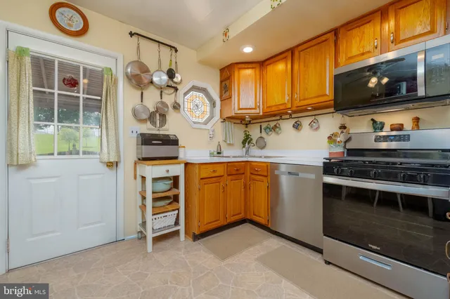 $350,000 | 8600 Saddler Road, Parkville, MD 21234