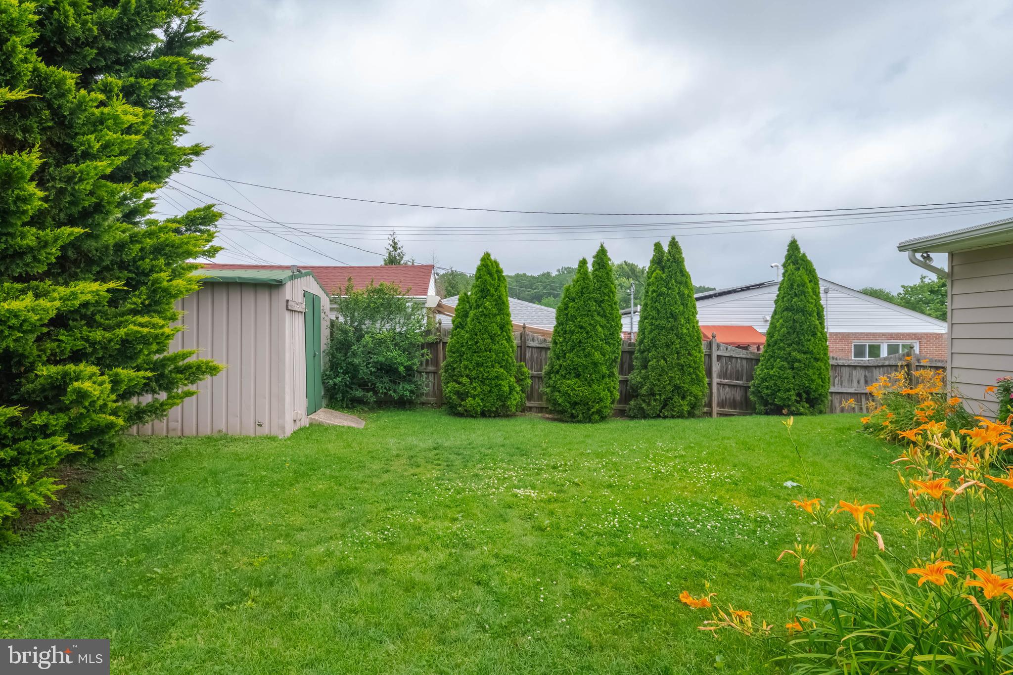 8600 Saddler Road Parkville, MD 21234 - Photo 36 of 39 a view of a backyard