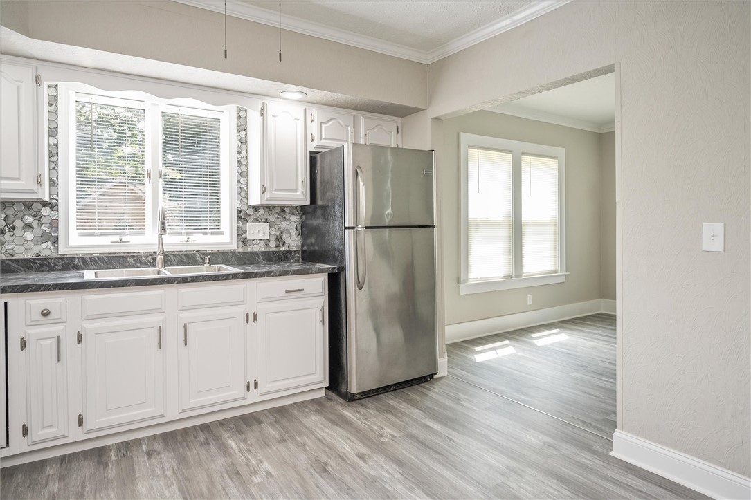 19 Northeast Avenue Rochester, NY 14621 - Photo 14 of 34