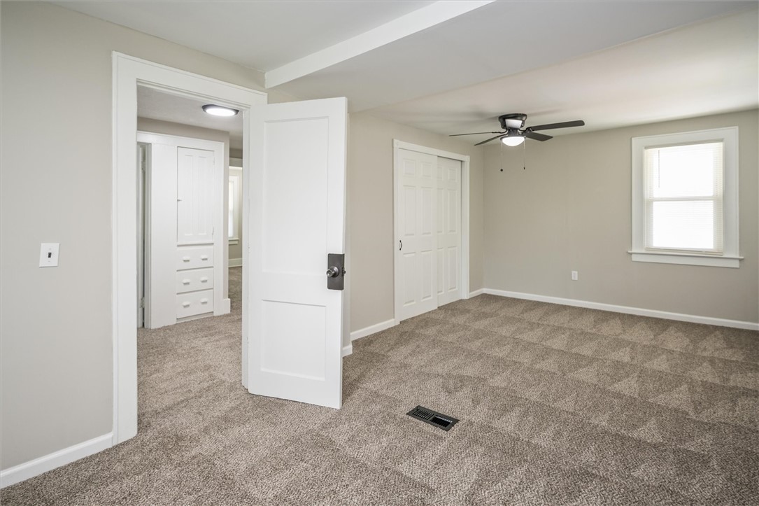 19 Northeast Avenue Rochester, NY 14621 - Photo 16 of 34