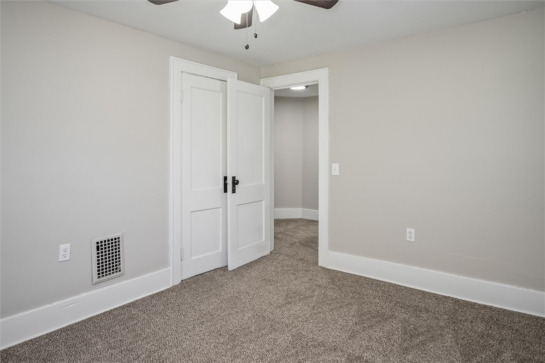 19 Northeast Avenue Rochester, NY 14621 - Photo 22 of 34