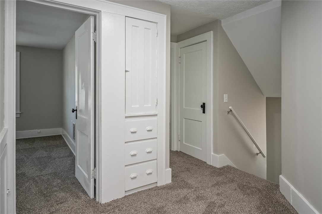 19 Northeast Avenue Rochester, NY 14621 - Photo 23 of 34