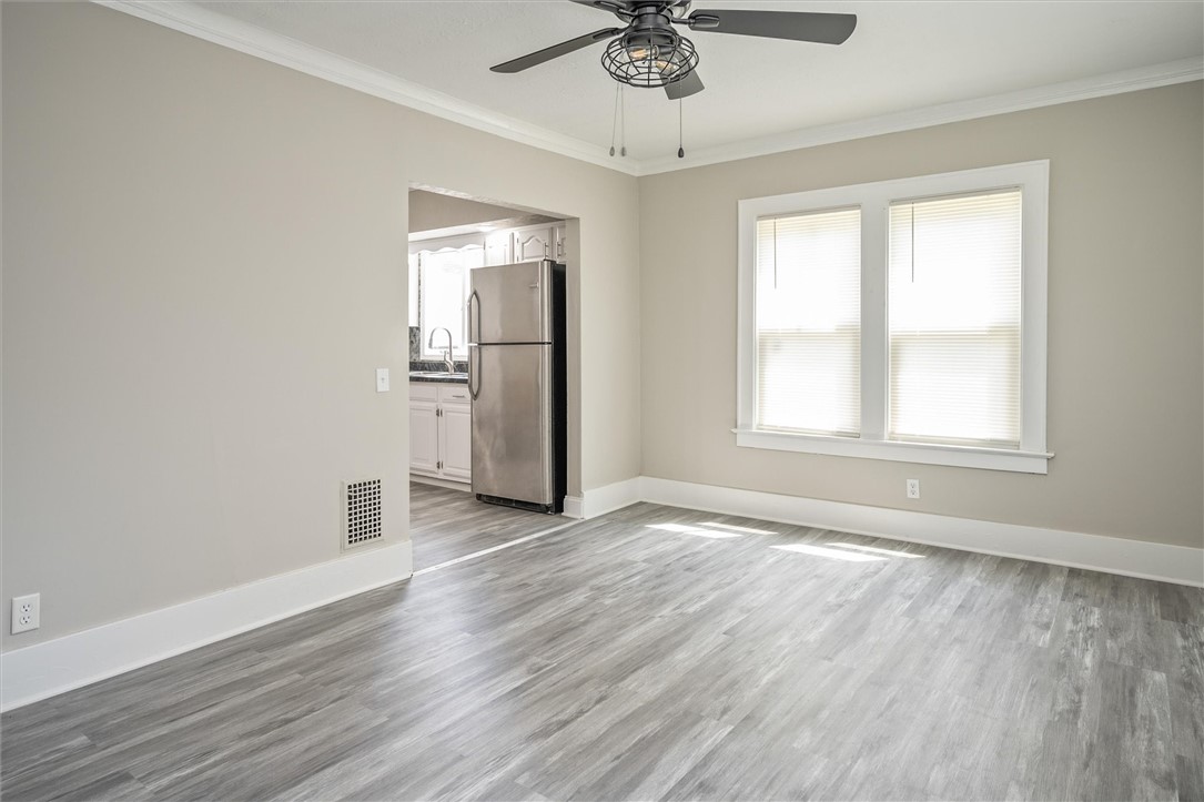 19 Northeast Avenue Rochester, NY 14621 - Photo 10 of 34