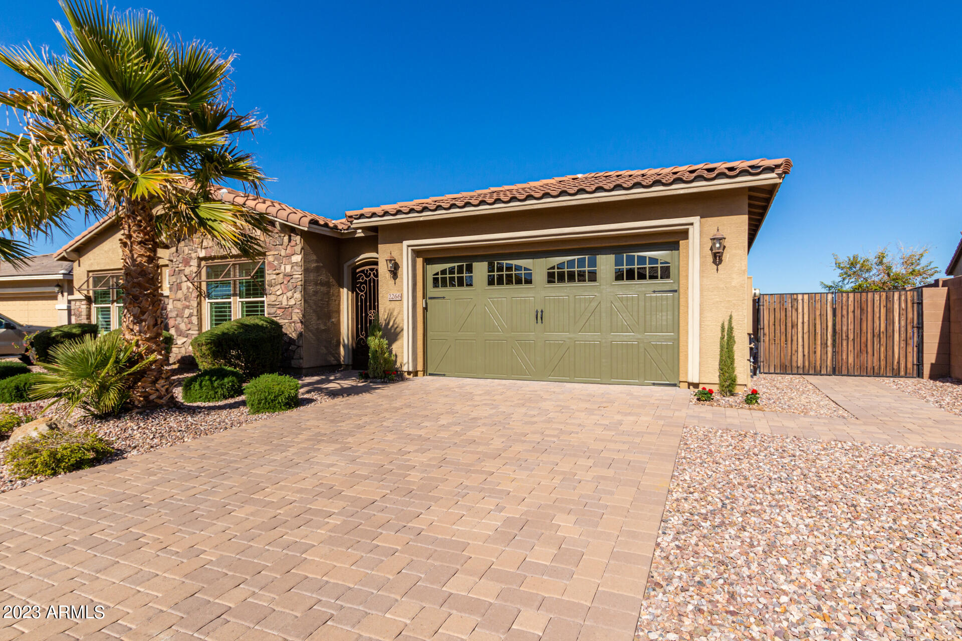 2266 East Saddlebrook Road Gilbert, AZ 85298 - Photo 5 of 54 0003-03 - Saddlebrook