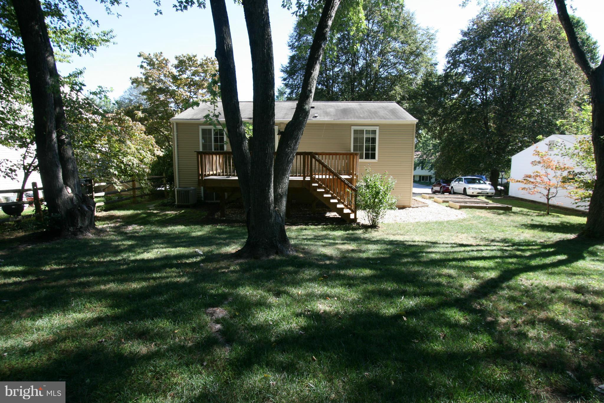 6116 Mantle Road Burke, VA 22015 - Photo 26 of 30 Open usable space!