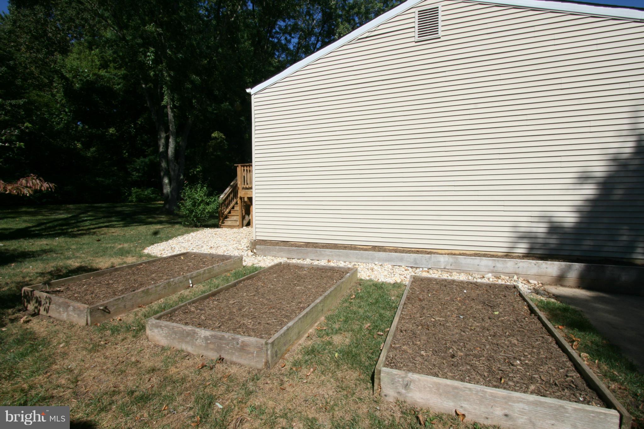 6116 Mantle Road Burke, VA 22015 - Photo 27 of 30 Gardening this Spring? It's all set up for you!