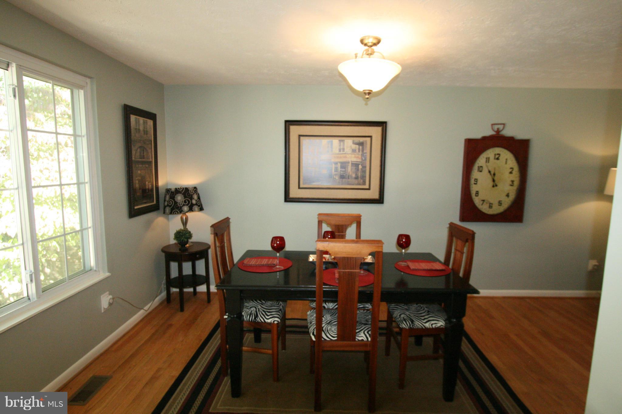 6116 Mantle Road Burke, VA 22015 - Photo 5 of 30 Entertain in Style