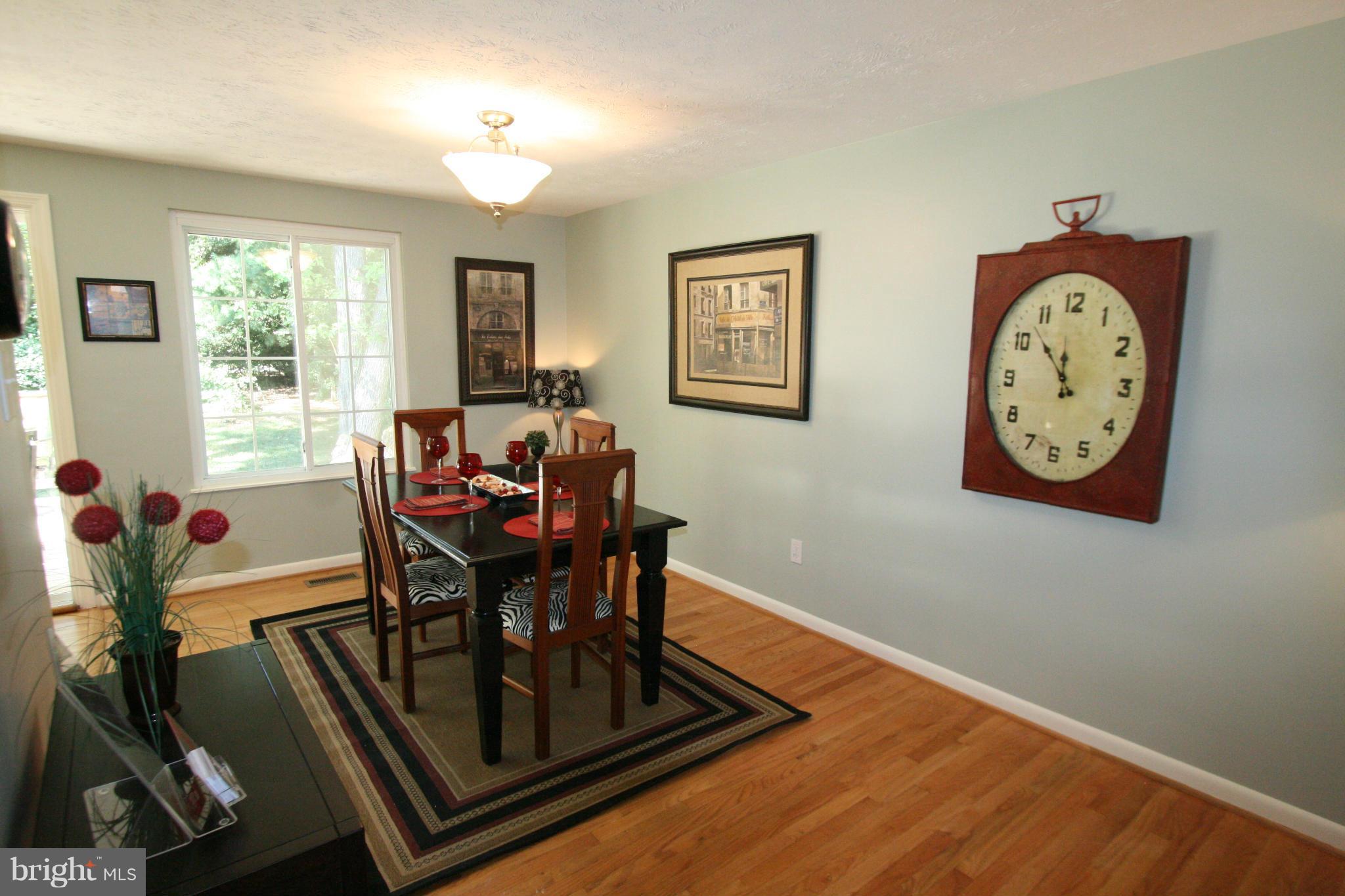 6116 Mantle Road Burke, VA 22015 - Photo 6 of 30 Spacious and Open
