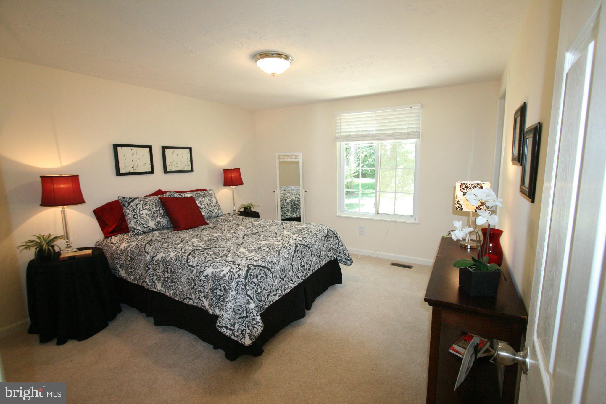 6116 Mantle Road Burke, VA 22015 - Photo 10 of 30 Space for Everything